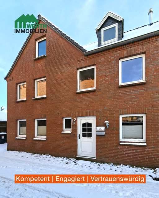 🏡 Charmantes Reihenhaus aus 1995 in begehrter Lage von Bredstedt! 

📋 Objektdetails:
Wohnfläche: ca. 77 m²
Grundstücksfläche: ca. 222 m²
Zimmer: 3 Zimmer
Ort: 25821 Bredstedt
Baujahr: 1995

⚡ Energieausweisdaten:
Energieausweistyp: Verbrauchsausweis
Energieverbrauchskennwert: 166,85 kWh/(m²a)
Energieträger: Erdgas leicht
Effizienzklasse: F

Vereinbare noch heute Deinen persönlichen Besichtigungstermin! 🏠 Kontaktiere uns jetzt, um mehr zu erfahren. 🔑 Ansprechpartnerin: Anja Fey

#immobilien #hausverkauf #reihenhaus #bredstedt #norddeutschland #schleswigholstein #immobilienmakler #eigenheim #hauskauf #immobilienverkauf #wohnen #zuhause #makler #immobilienmarkt #realestate #immobiliensuchebredstedt #immobilieninvestment #wohntraum #eigentumshaus #reihenhausverkauf #immobilienscout #neuesheim #immobilienportal #wohnungsmarkt #immobilienexperte